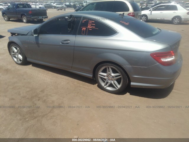 Photo 2 VIN: WDDGJ4HB9CF748620 - MERCEDES-BENZ C-CLASS 