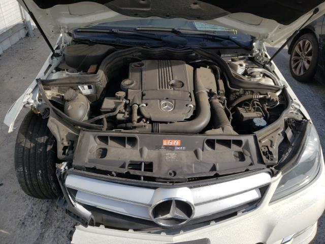 Photo 6 VIN: WDDGJ4HB9CF807858 - MERCEDES-BENZ C 250 