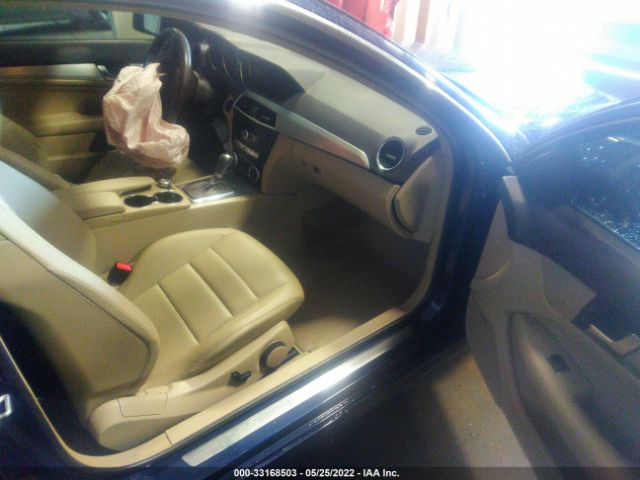 Photo 4 VIN: WDDGJ4HB9CF818746 - MERCEDES-BENZ C-CLASS 