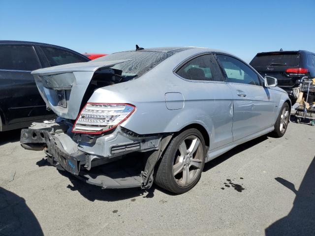 Photo 2 VIN: WDDGJ4HB9CF885282 - MERCEDES-BENZ C 250 