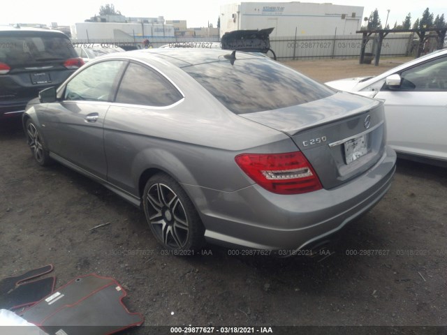 Photo 2 VIN: WDDGJ4HB9DG004348 - MERCEDES-BENZ C-CLASS 