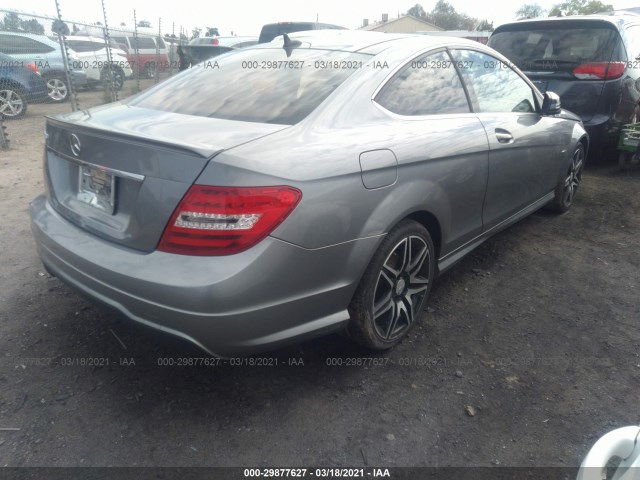 Photo 3 VIN: WDDGJ4HB9DG004348 - MERCEDES-BENZ C-CLASS 