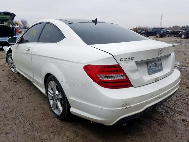 Photo 2 VIN: WDDGJ4HB9DG045661 - MERCEDES-BENZ C 250 