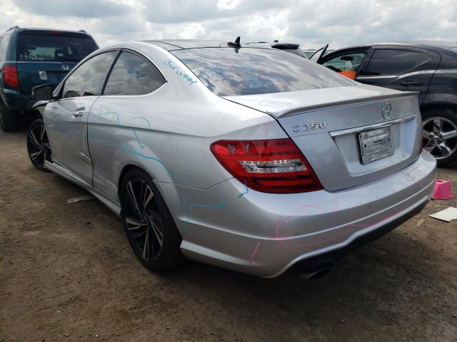 Photo 2 VIN: WDDGJ4HB9DG046048 - MERCEDES-BENZ C250 