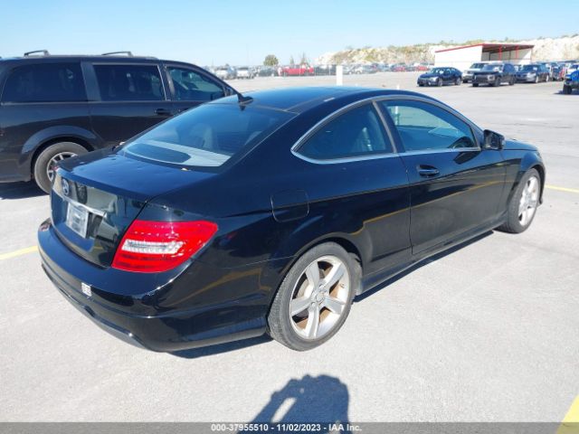 Photo 3 VIN: WDDGJ4HB9EG180169 - MERCEDES-BENZ C-CLASS 