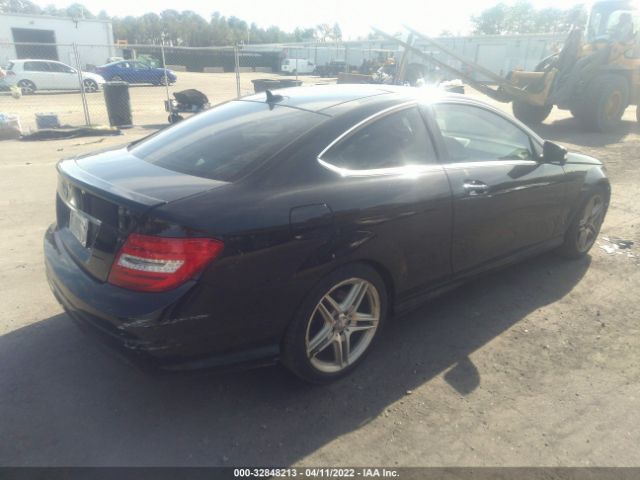 Photo 3 VIN: WDDGJ4HB9EG200565 - MERCEDES-BENZ C-CLASS 