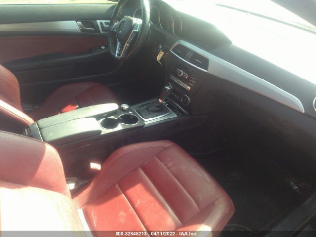 Photo 4 VIN: WDDGJ4HB9EG200565 - MERCEDES-BENZ C-CLASS 