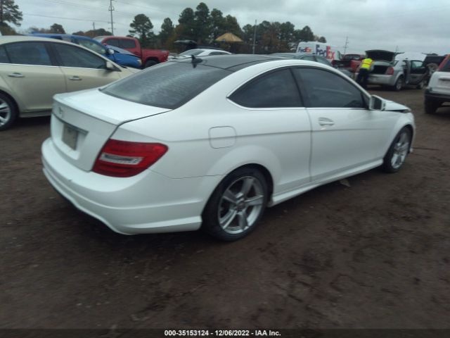 Photo 3 VIN: WDDGJ4HB9FG358728 - MERCEDES-BENZ C 250 