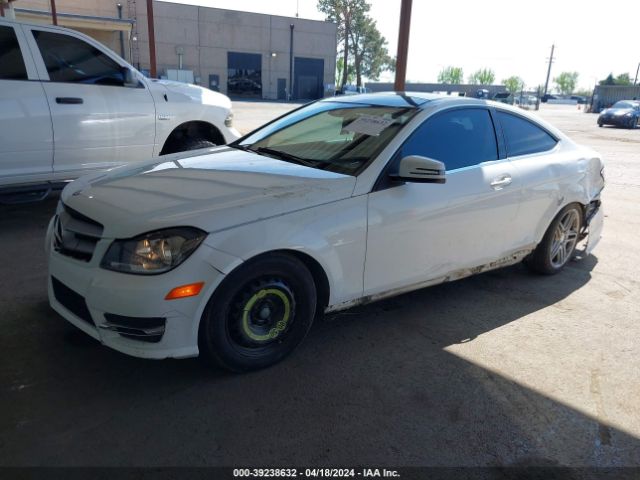 Photo 1 VIN: WDDGJ4HB9FG389588 - MERCEDES-BENZ C 250 