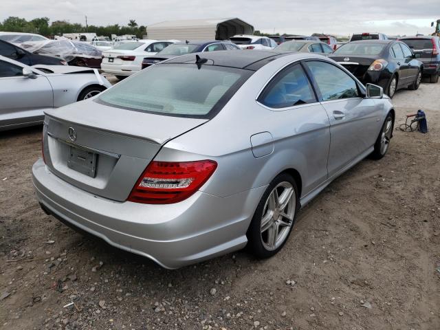 Photo 3 VIN: WDDGJ4HBXCF810302 - MERCEDES-BENZ C 250 