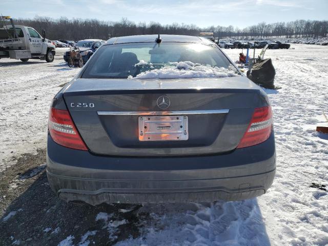 Photo 5 VIN: WDDGJ4HBXCF872248 - MERCEDES-BENZ C-CLASS 