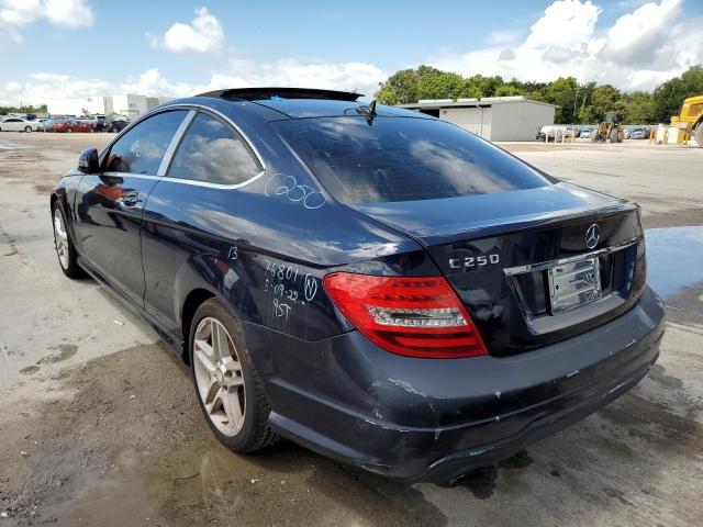 Photo 2 VIN: WDDGJ4HBXDG050545 - MERCEDES-BENZ C 250 