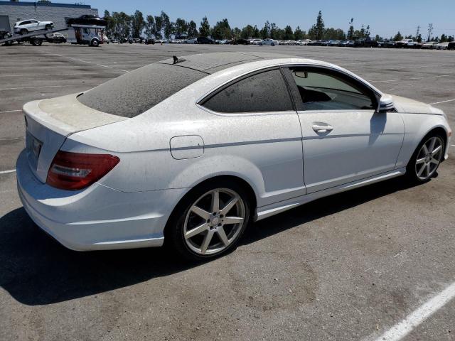 Photo 2 VIN: WDDGJ4HBXDG097557 - MERCEDES-BENZ C 250 