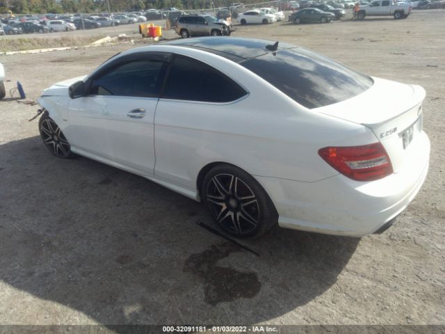 Photo 2 VIN: WDDGJ4HBXEG275808 - MERCEDES-BENZ C-CLASS 