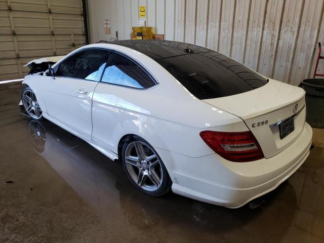 Photo 2 VIN: WDDGJ4HBXFG369169 - MERCEDES-BENZ C 250 