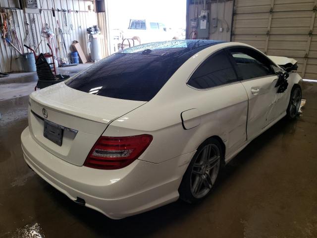 Photo 3 VIN: WDDGJ4HBXFG369169 - MERCEDES-BENZ C 250 