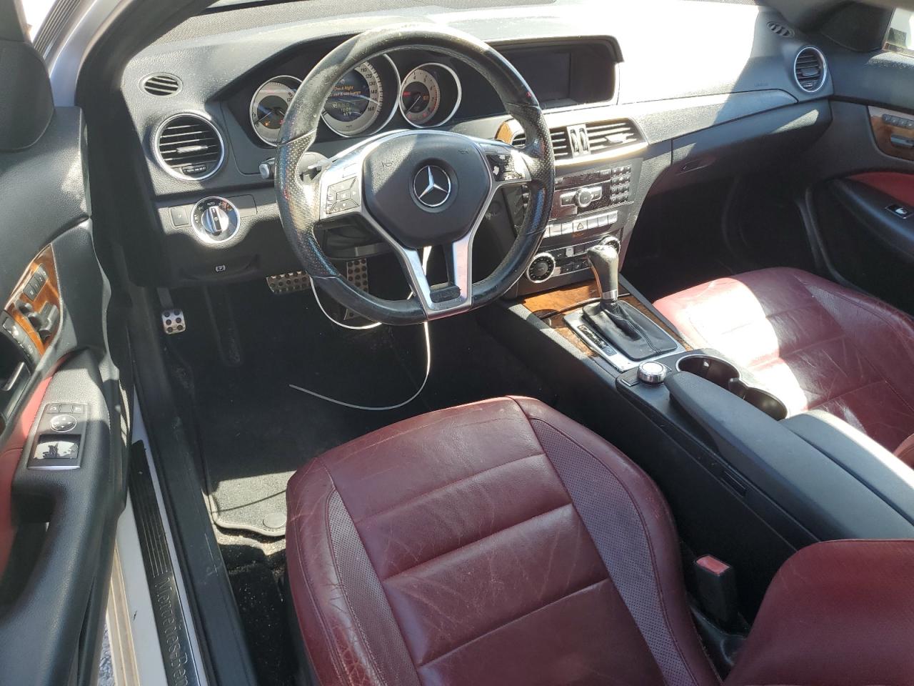 Photo 7 VIN: WDDGJ4HBXFG387221 - MERCEDES-BENZ C-KLASSE 