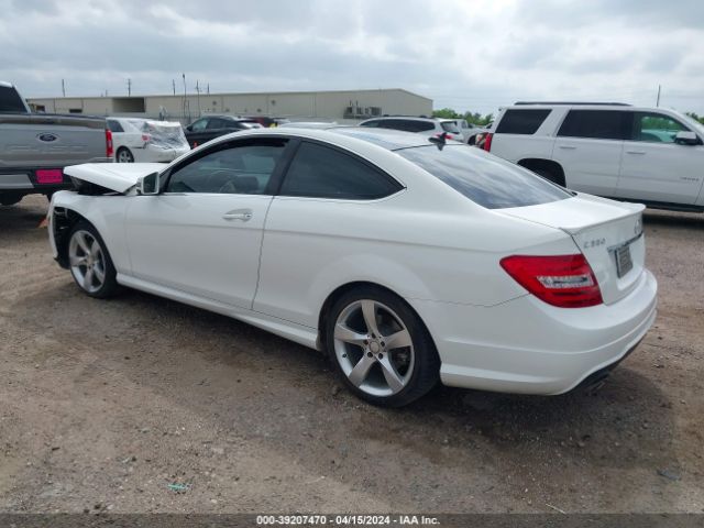 Photo 2 VIN: WDDGJ5HB2EG182089 - MERCEDES-BENZ C 350 