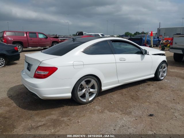 Photo 3 VIN: WDDGJ5HB2EG182089 - MERCEDES-BENZ C 350 