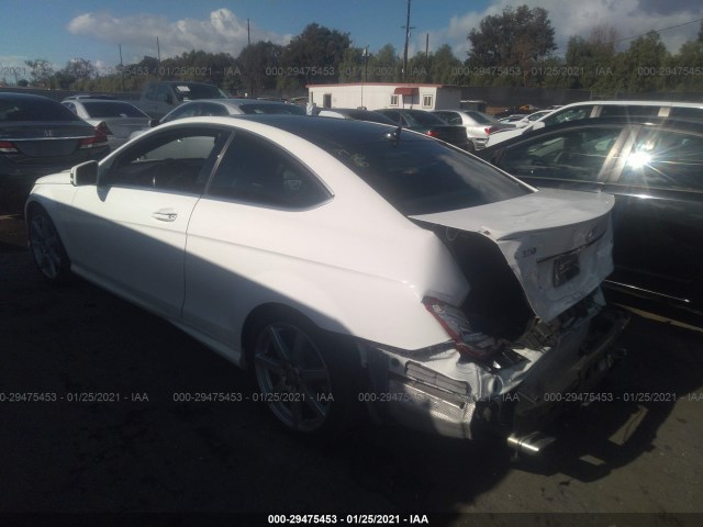 Photo 2 VIN: WDDGJ5HB2FG401134 - MERCEDES-BENZ C-CLASS 