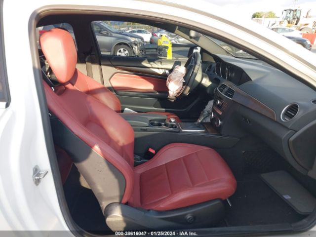 Photo 4 VIN: WDDGJ5HB3CF815248 - MERCEDES-BENZ C 350 