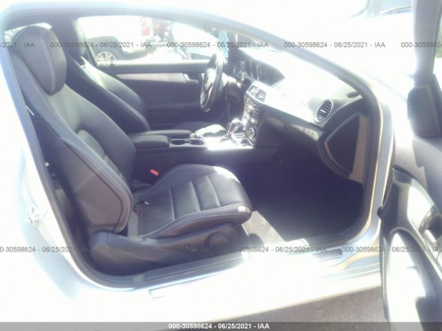 Photo 4 VIN: WDDGJ5HB6EG175436 - MERCEDES-BENZ C-CLASS 