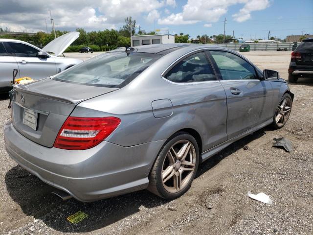 Photo 3 VIN: WDDGJ5HB8CF797300 - MERCEDES-BENZ C 350 