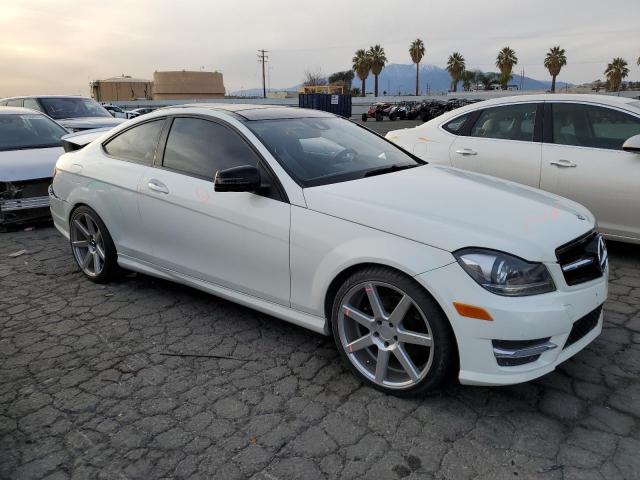 Photo 3 VIN: WDDGJ5HB9EG257841 - MERCEDES-BENZ C-CLASS 