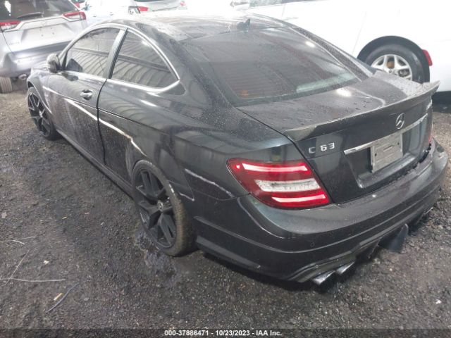 Photo 2 VIN: WDDGJ7HB1CF832111 - MERCEDES-BENZ C-CLASS 