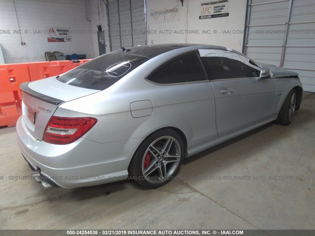 Photo 3 VIN: WDDGJ7HB2DG038939 - MERCEDES-BENZ C-CLASS 