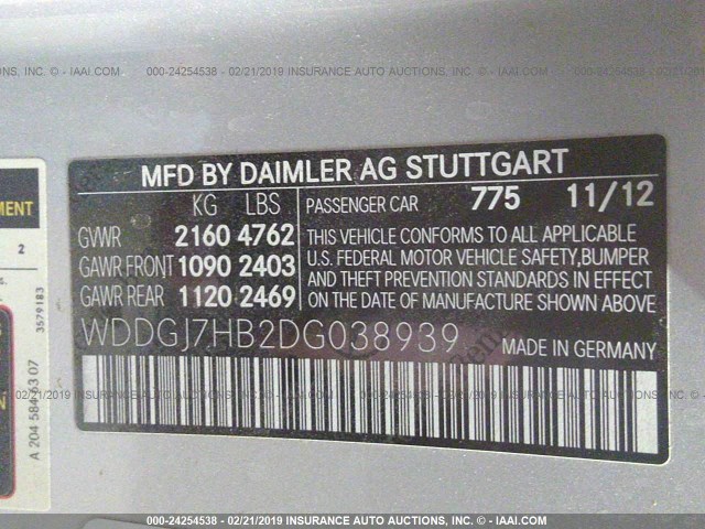 Photo 8 VIN: WDDGJ7HB2DG038939 - MERCEDES-BENZ C-CLASS 