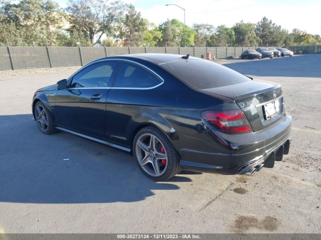 Photo 2 VIN: WDDGJ7HB3CF922084 - MERCEDES-BENZ C-CLASS 