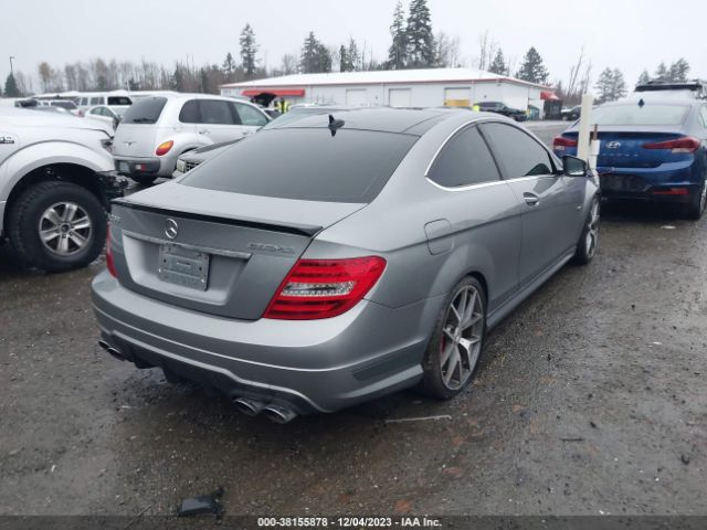 Photo 3 VIN: WDDGJ7HB4EG170523 - MERCEDES-BENZ C 63 AMG 