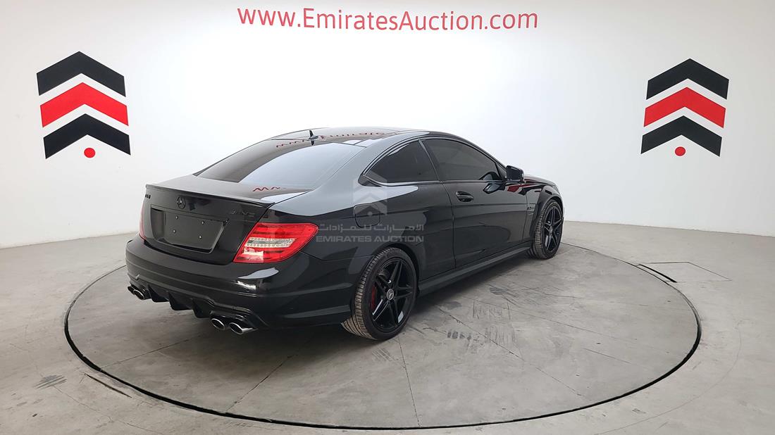 Photo 11 VIN: WDDGJ7HBXFG382487 - MERCEDES C 