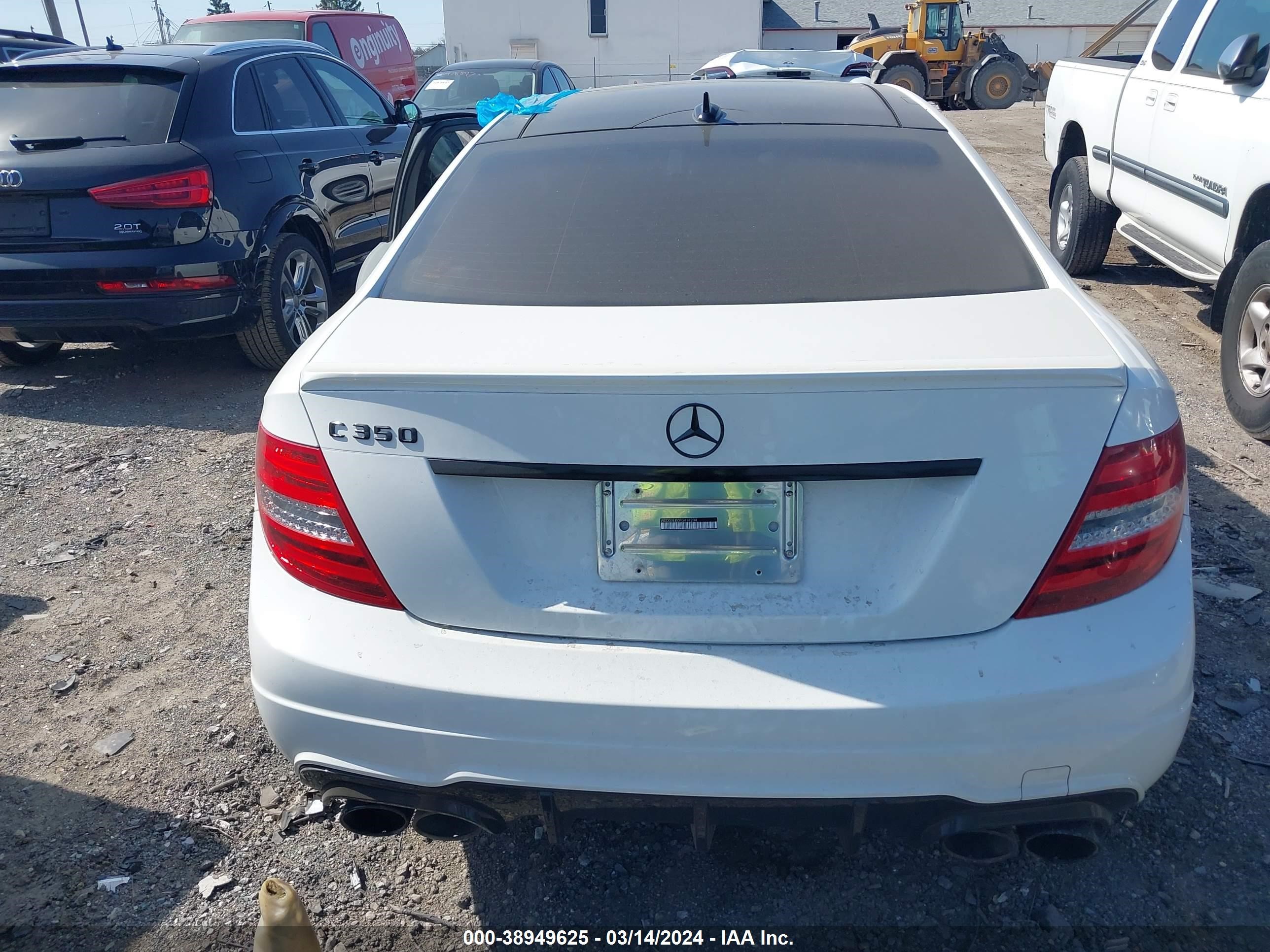 Photo 14 VIN: WDDGJ8JB0FG418204 - MERCEDES-BENZ NULL 