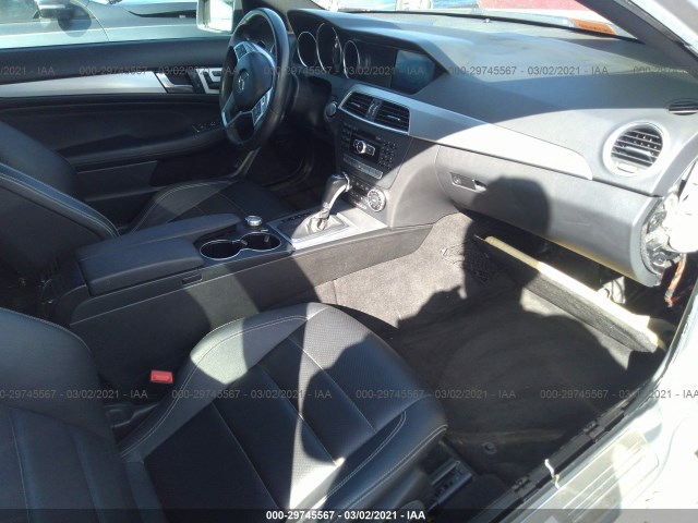 Photo 4 VIN: WDDGJ8JB2DG058060 - MERCEDES-BENZ C-CLASS 