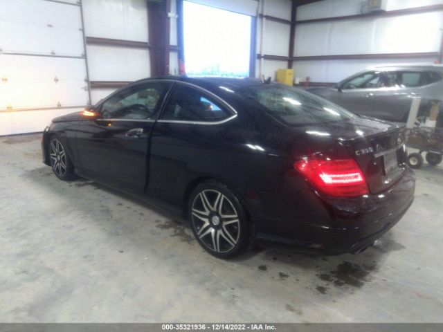 Photo 2 VIN: WDDGJ8JB4DG056732 - MERCEDES-BENZ C 350 