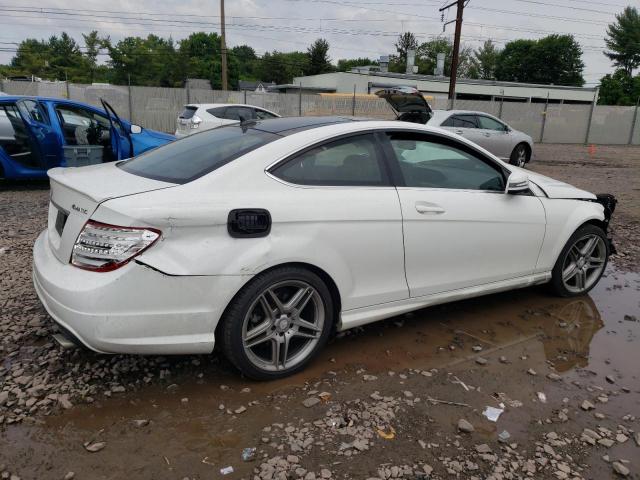 Photo 2 VIN: WDDGJ8JB4FG372778 - MERCEDES-BENZ C-CLASS 