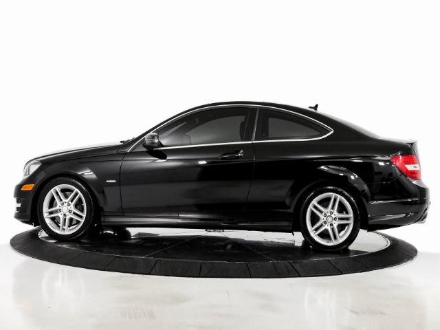 Photo 8 VIN: WDDGJ8JB5CF808930 - MERCEDES-BENZ C-CLASS 