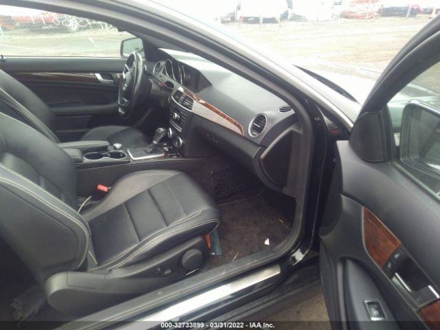 Photo 4 VIN: WDDGJ8JB6CF895527 - MERCEDES-BENZ C-CLASS 