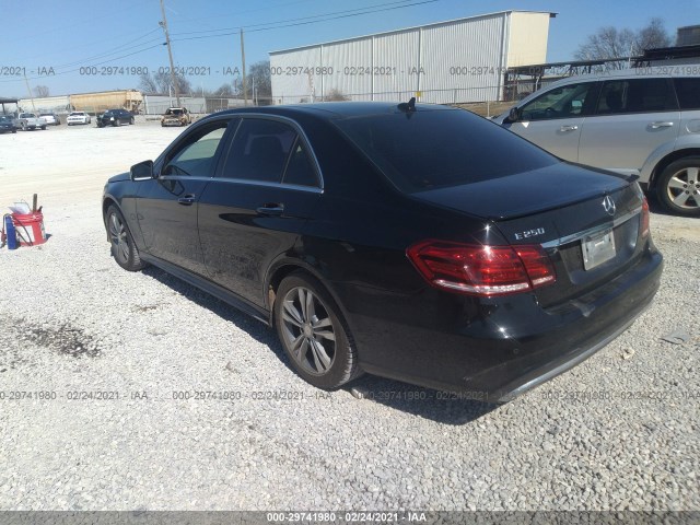 Photo 2 VIN: WDDHF0EB2FB148102 - MERCEDES-BENZ E-CLASS 