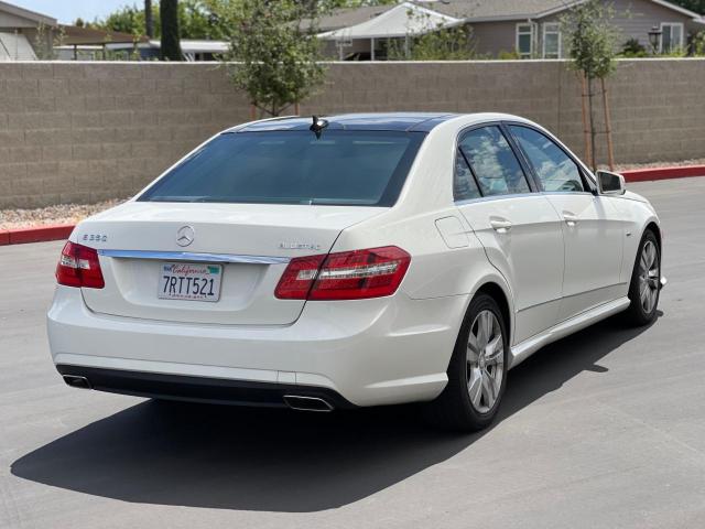 Photo 3 VIN: WDDHF2EB2CA608064 - MERCEDES-BENZ E 350 BLUE 