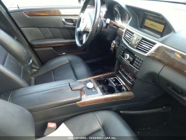 Photo 4 VIN: WDDHF2EB4BA434142 - MERCEDES-BENZ E-CLASS 