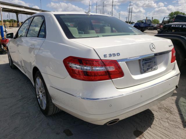 Photo 2 VIN: WDDHF2EB7CA562182 - MERCEDES-BENZ E-CLASS 