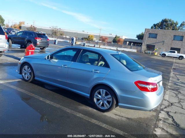 Photo 2 VIN: WDDHF2EB9DA734049 - MERCEDES-BENZ E 350 BLUETEC 