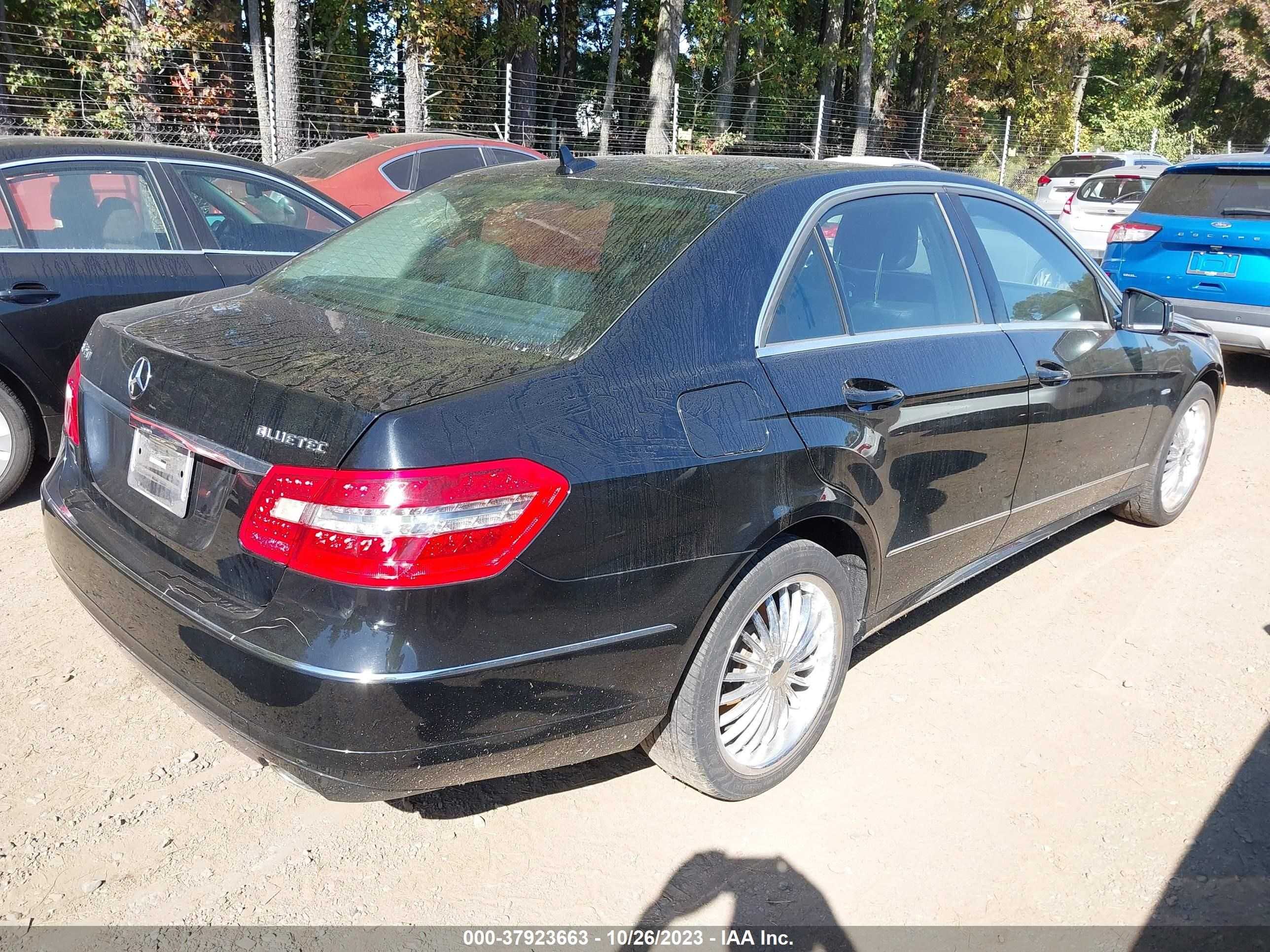 Photo 3 VIN: WDDHF2EBXCA640101 - MERCEDES-BENZ E-KLASSE 