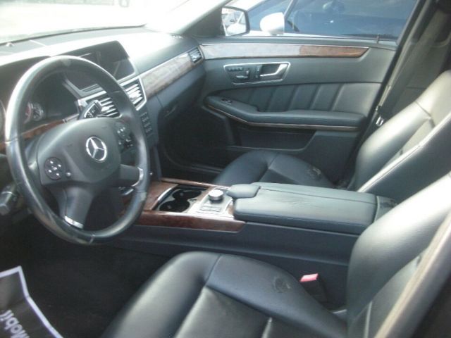 Photo 3 VIN: WDDHF2EBXDA686254 - MERCEDES-BENZ E-CLASS 