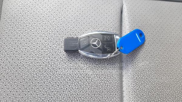 Photo 4 VIN: WDDHF5EB2AA229967 - MERCEDES-BENZ 2010 