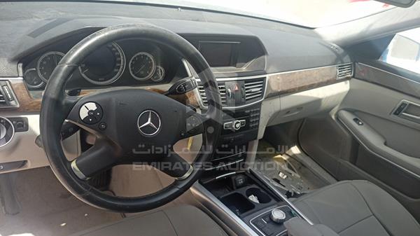 Photo 13 VIN: WDDHF5EB7DA668005 - MERCEDES-BENZ E 300 