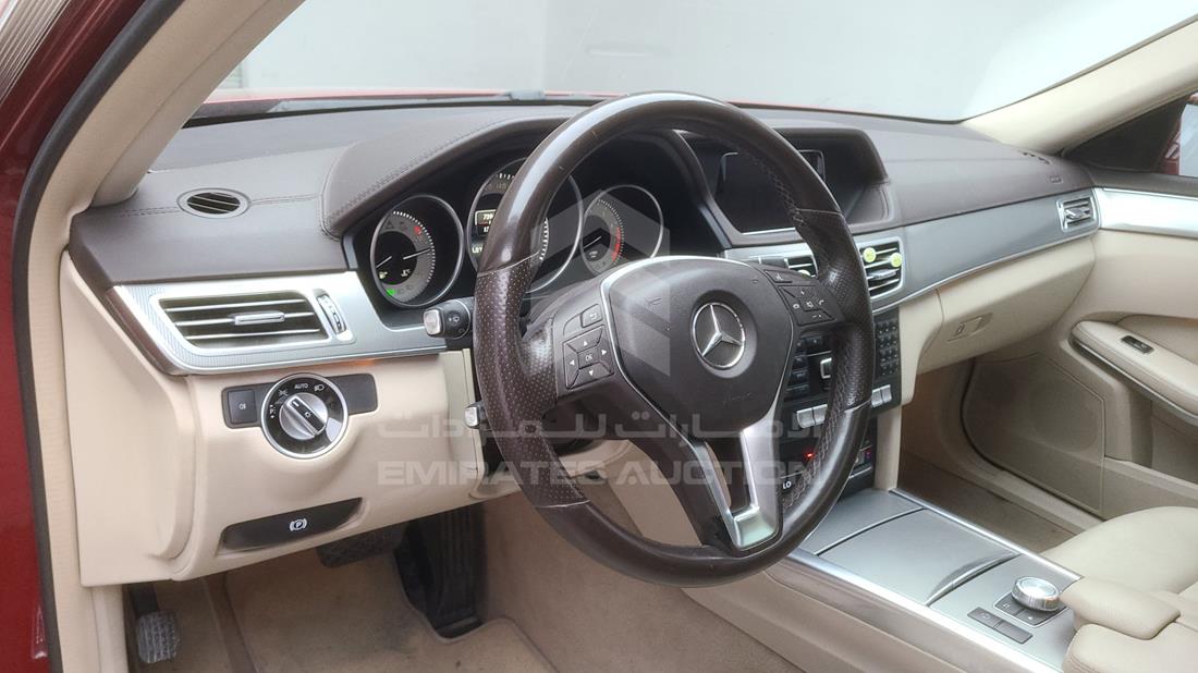 Photo 6 VIN: WDDHF5FB2EA996593 - MERCEDES E 300 